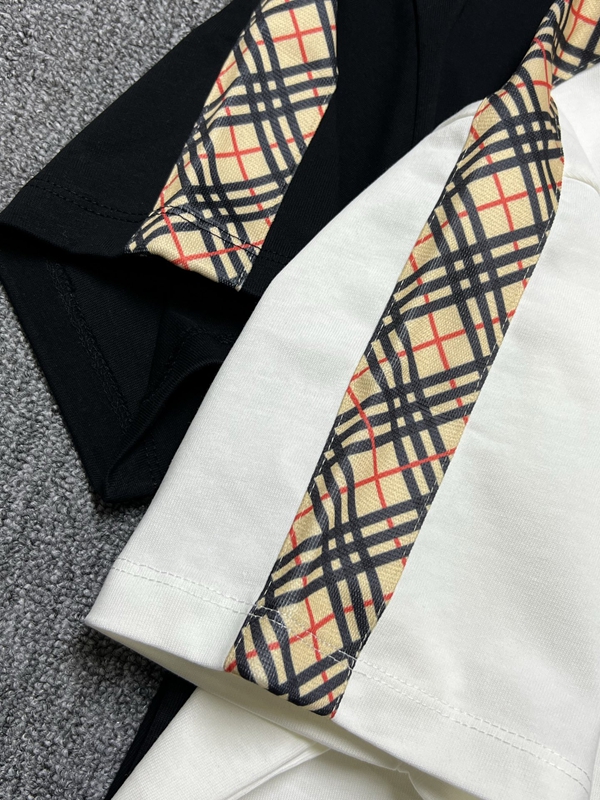 ブランドTシャツ角部分ディテール